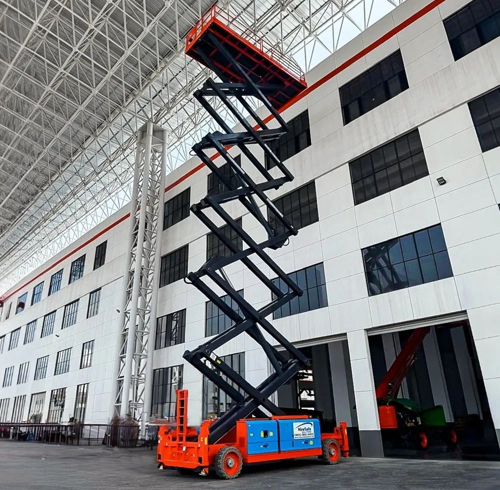 剪叉式高空車.jpg 剪叉式高空車.jpg